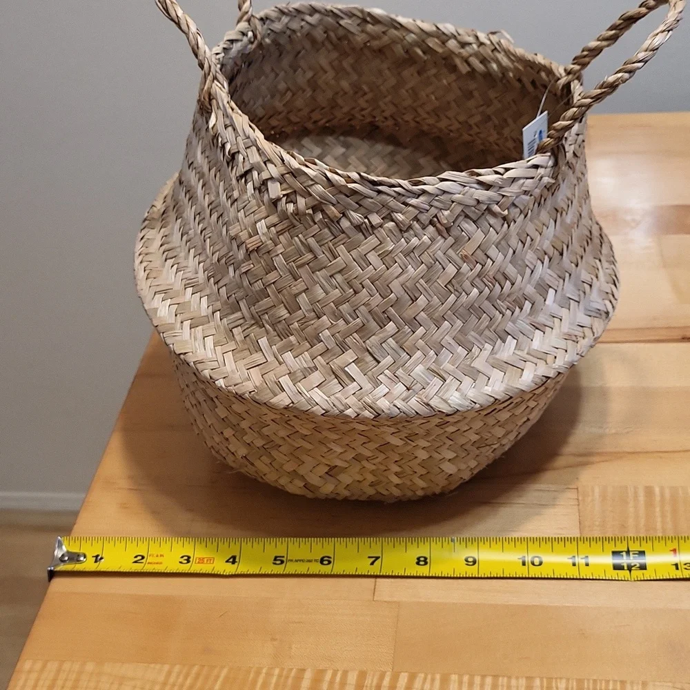 Hand Woven Storage Basket Medium NWT